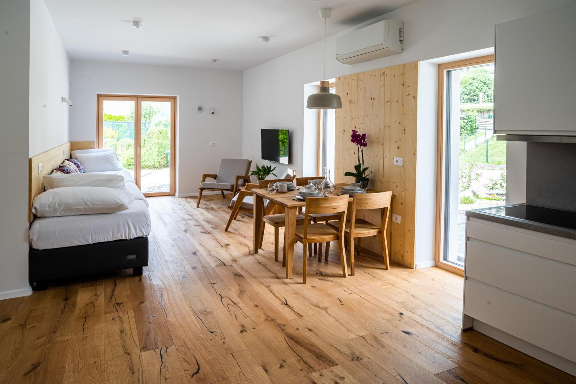 Lucka Bled Quiet Location, Free Bikes, Big Garden, Doctor Apartment Exterior photo