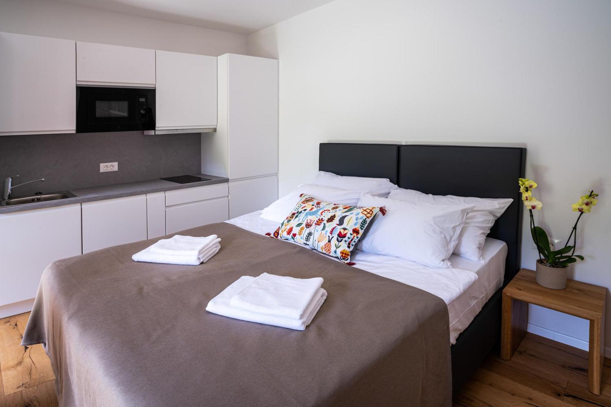 Lucka Bled Quiet Location, Free Bikes, Big Garden, Doctor Apartment Exterior photo